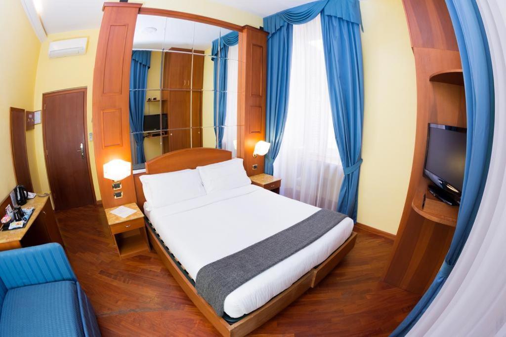 3rd floor 69 manin street Hotel Rome Buitenkant foto