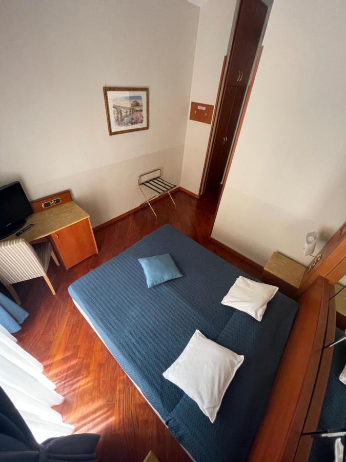 3rd floor 69 manin street Hotel Rome Buitenkant foto