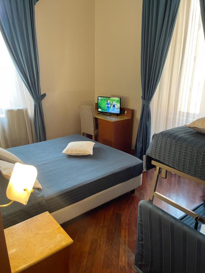 3rd floor 69 manin street Hotel Rome Buitenkant foto
