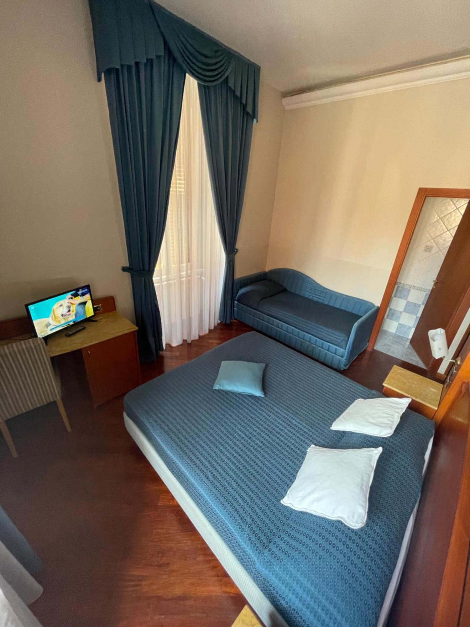 3rd floor 69 manin street Hotel Rome Buitenkant foto